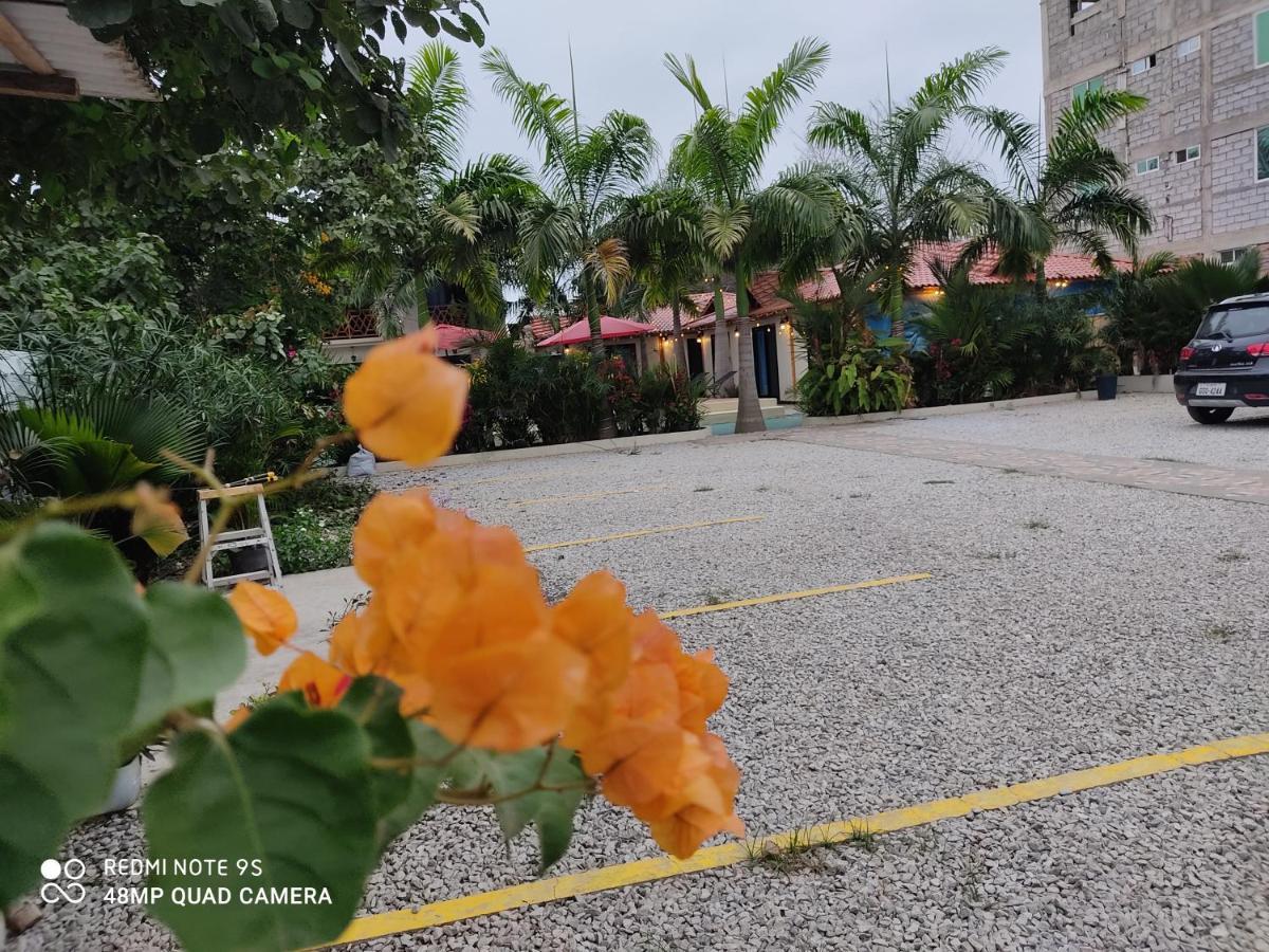 Hotel Berlin International Puerto López Kültér fotó