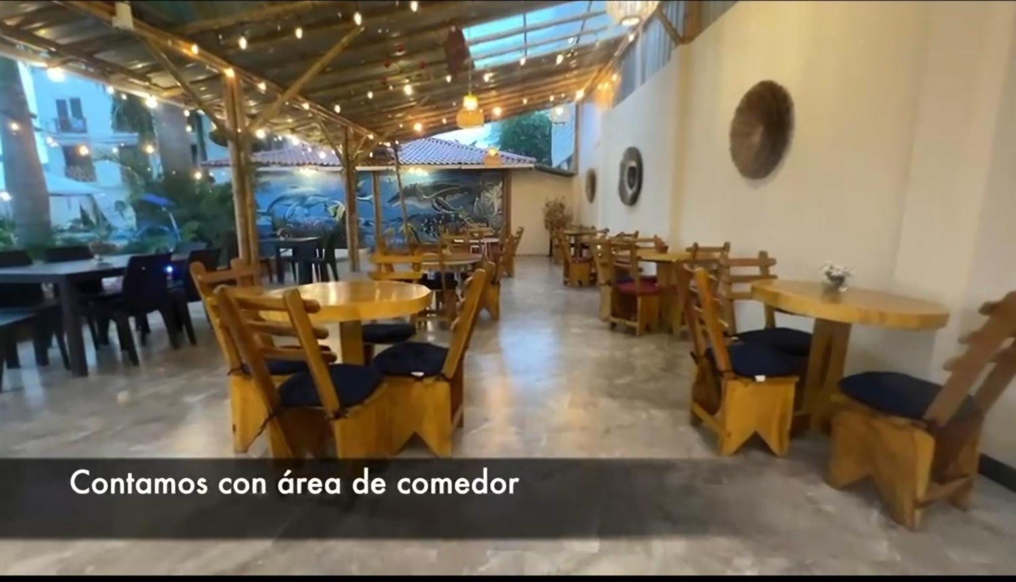 Hotel Berlin International Puerto López Kültér fotó