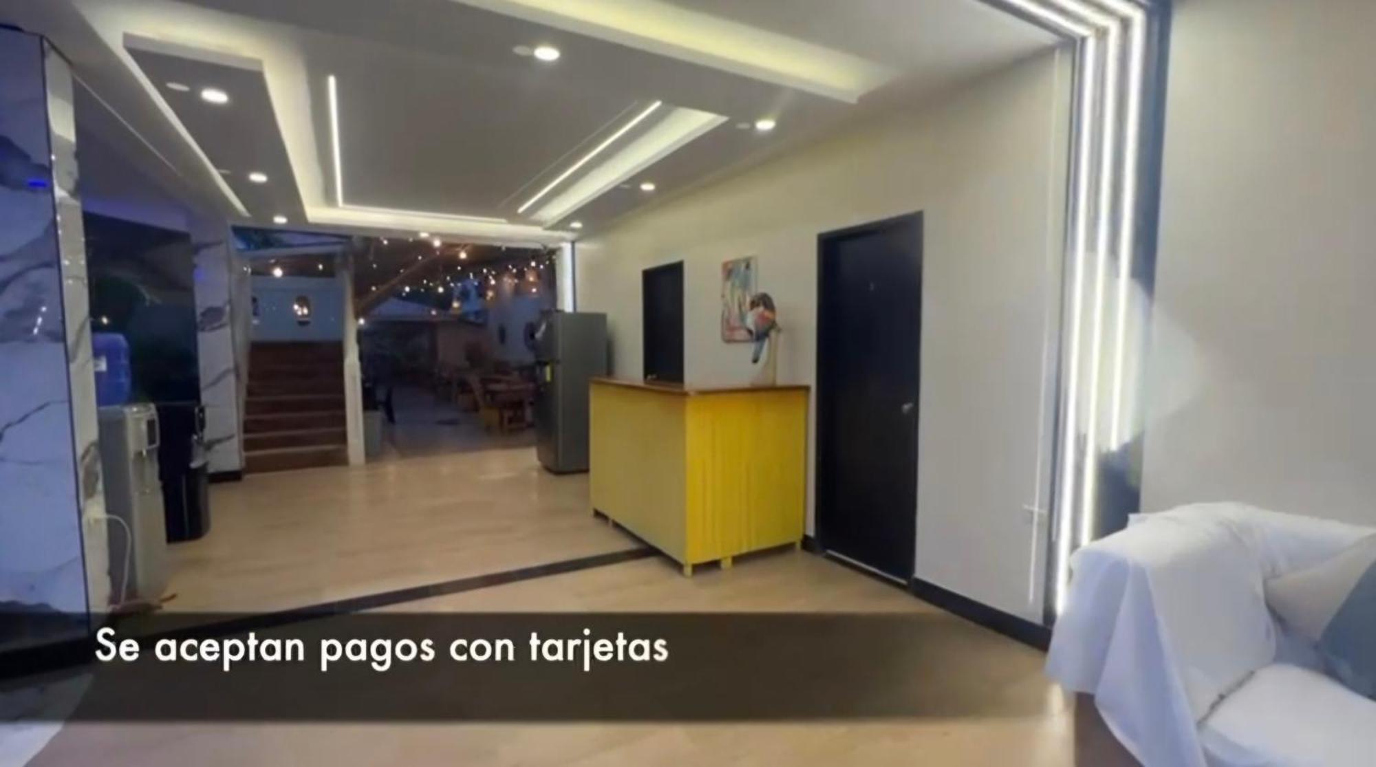 Hotel Berlin International Puerto López Kültér fotó